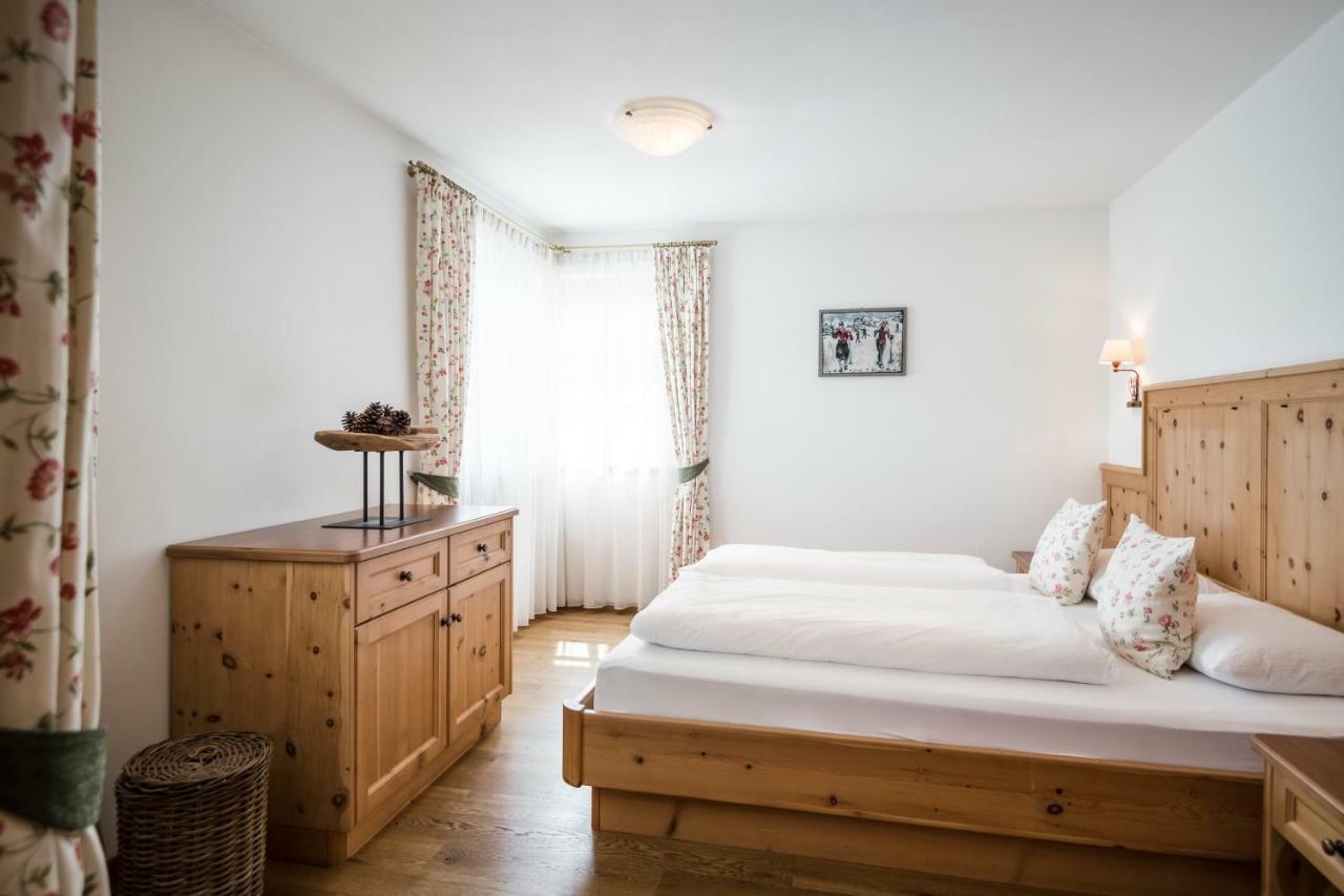 Piculin Alpin Apartments San Martino in Badia Eksteriør billede